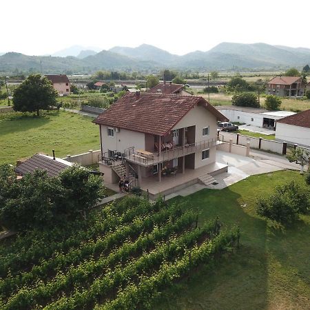 Eko Apartmani Krackovic Golubovci エクステリア 写真