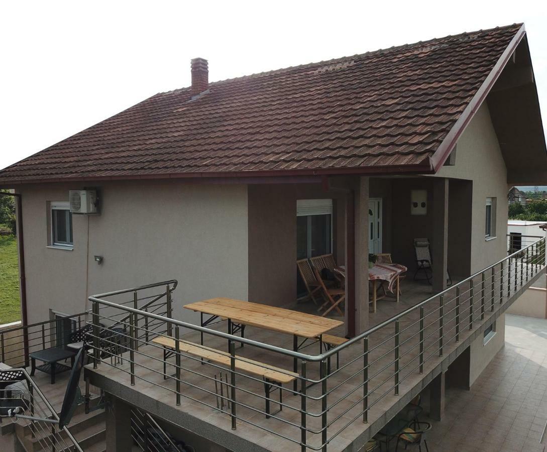 Eko Apartmani Krackovic Golubovci エクステリア 写真