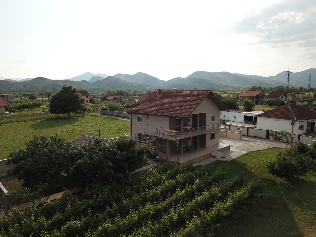 Eko Apartmani Krackovic Golubovci エクステリア 写真