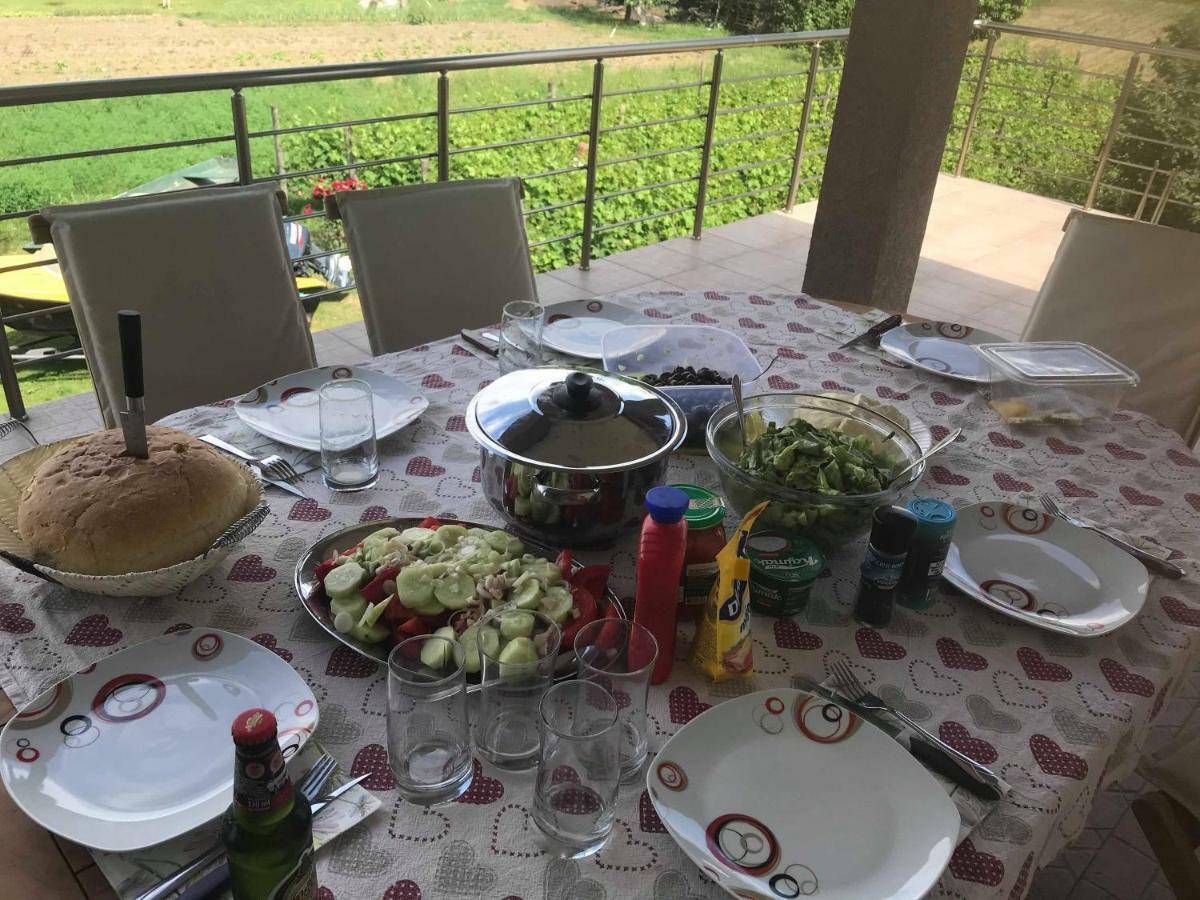Eko Apartmani Krackovic Golubovci エクステリア 写真
