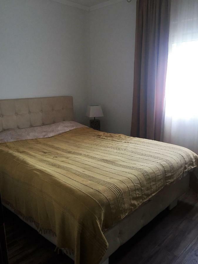 Eko Apartmani Krackovic Golubovci エクステリア 写真